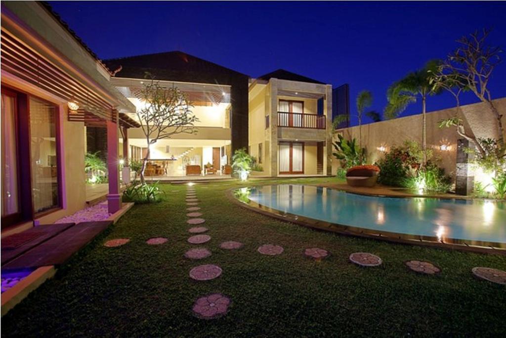 Maxwell Legian Villa Quarto foto